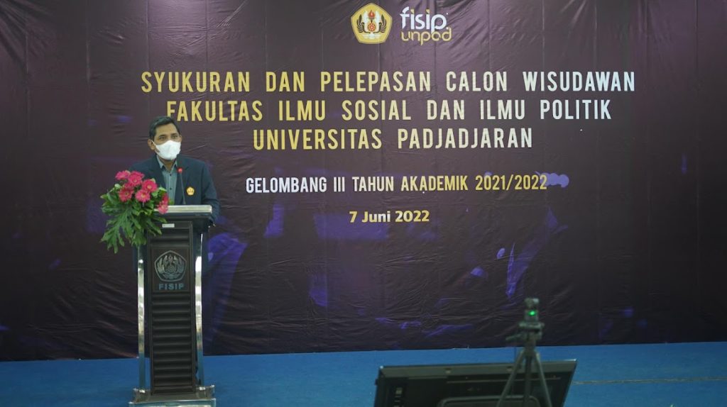 syukuran pelepasan calon wisudwan Fisip Unpad Gel III 2021-2022