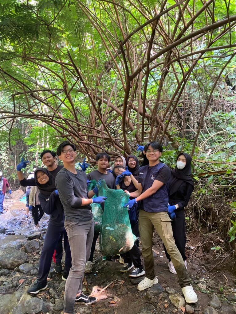 World Clean Up Day X River Clean Up